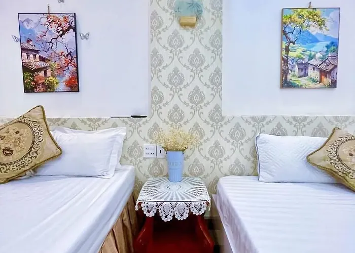 Hoàng Nga 2 Khách sạn *