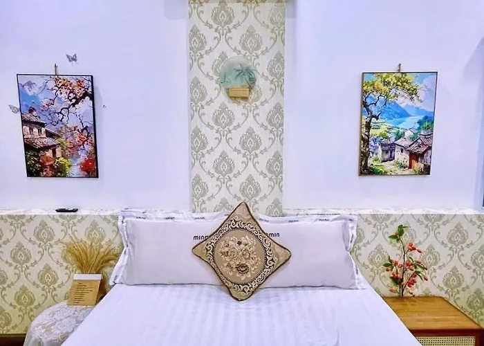 Khách sạn Hoàng Nga 2 *