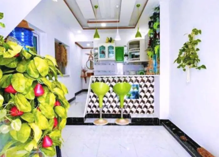Khách sạn Hoàng Nga 2 *