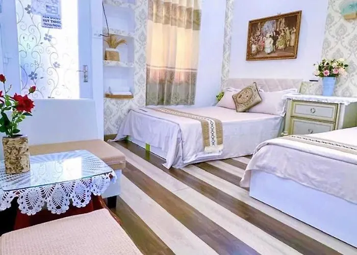 Khách sạn Hoàng Nga 2 *