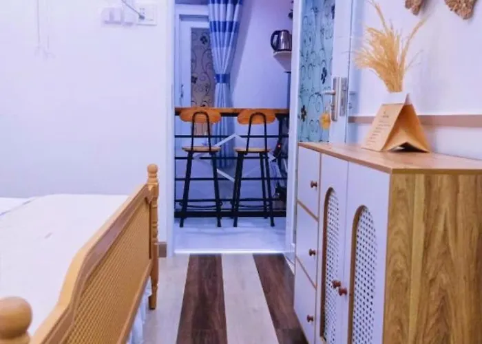 Hoàng Nga 2 Khách sạn *